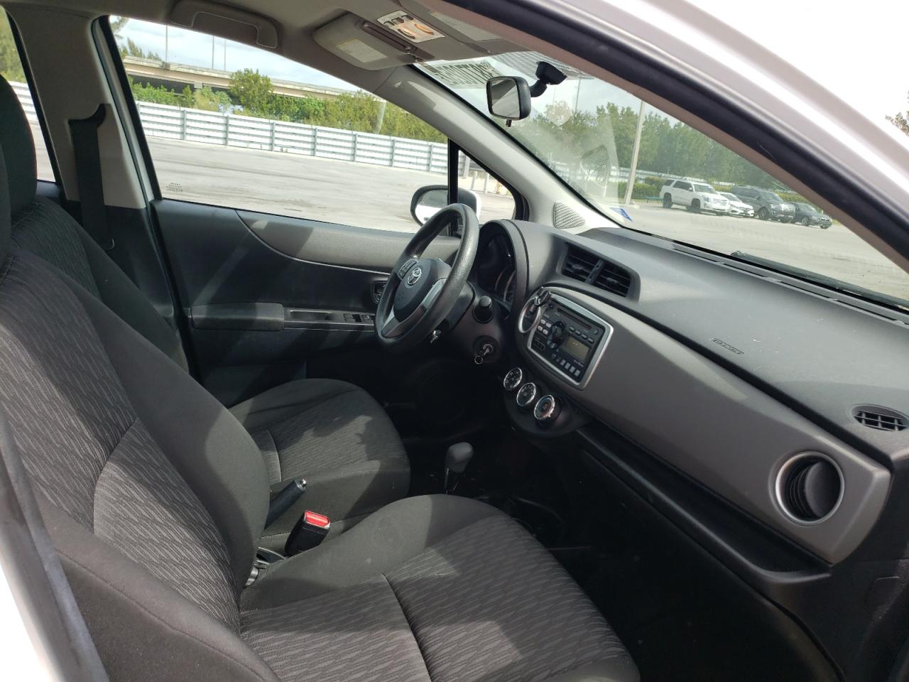 Photo 5 from auction – 2014 TOYOTA YARIS with VIN VNKKTUD31EA006300