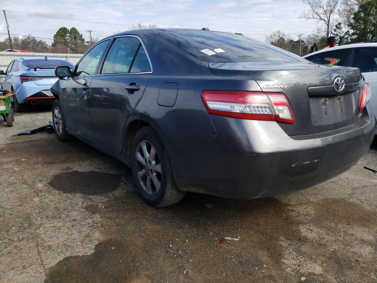 Photo 3 from auction – 2011 TOYOTA CAMRY with VIN 4T4BF3EK4BR096635