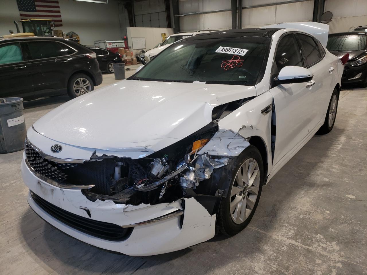 صورة رقم 2 من المزاد - 2016 KIA OPTIMA EX مع VIN 5XXGU4L30GG070865