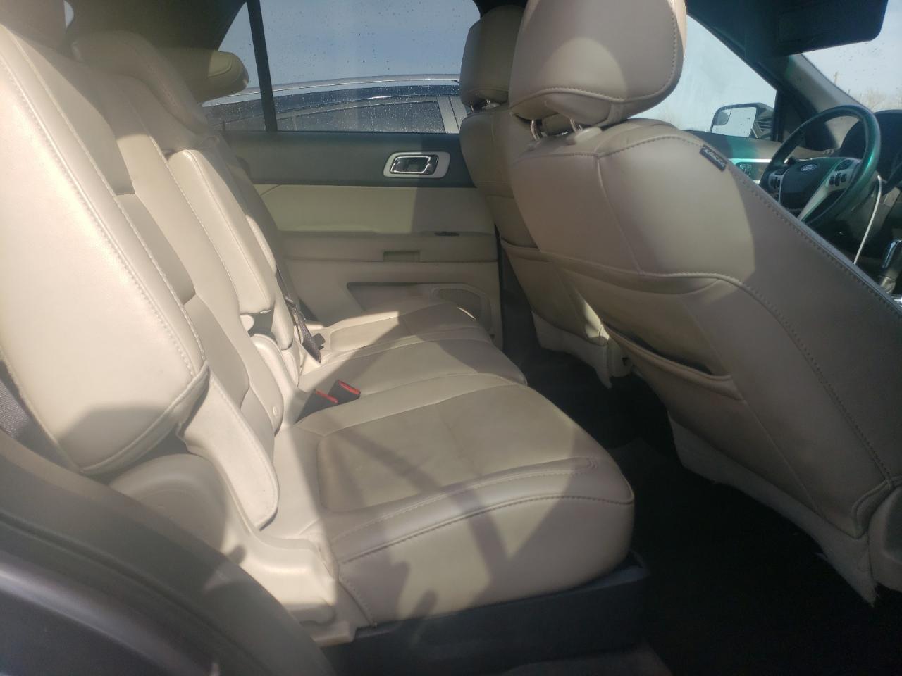 Photo 6 from auction – 2014 FORD EXPLORER L with VIN 1FM5K7F82EGB78587