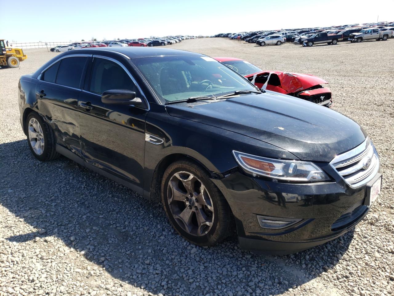 FORD TAURUS SEL 2011 مع رقم تعريف المركبة 1FAHP2EW0BG106505 - صورة من المزاد
