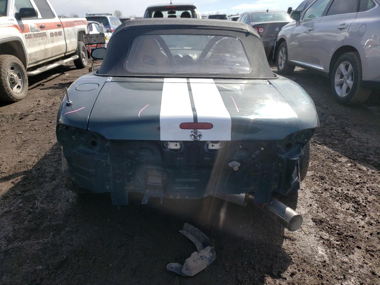 Photo 9 from auction – 2002 MAZDA MX-5 MIATA with VIN JM1NB353820232059