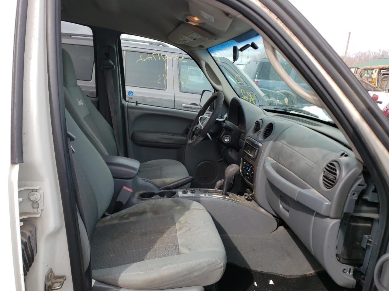 Photo 5 from auction – 2007 JEEP LIBERTY SP with VIN 1J4GL48K77W584952