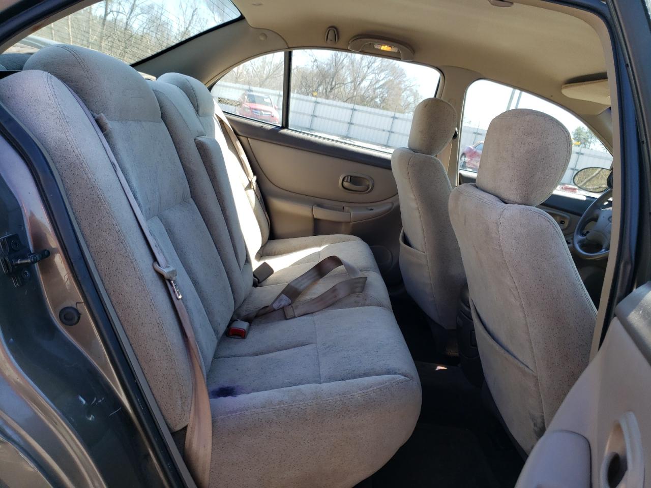 Photo 6 from auction – 2000 OLDSMOBILE INTRIGUE G with VIN 1G3WS52H6YF172014