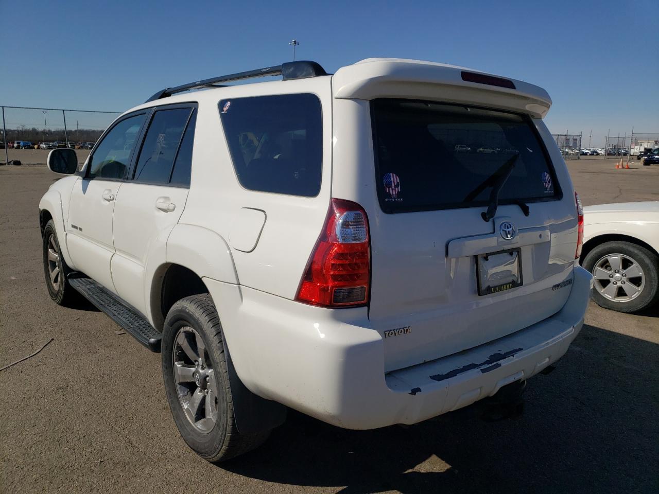 Photo 3 from auction – 2007 TOYOTA 4RUNNER LI with VIN JTEBT17RX70067737