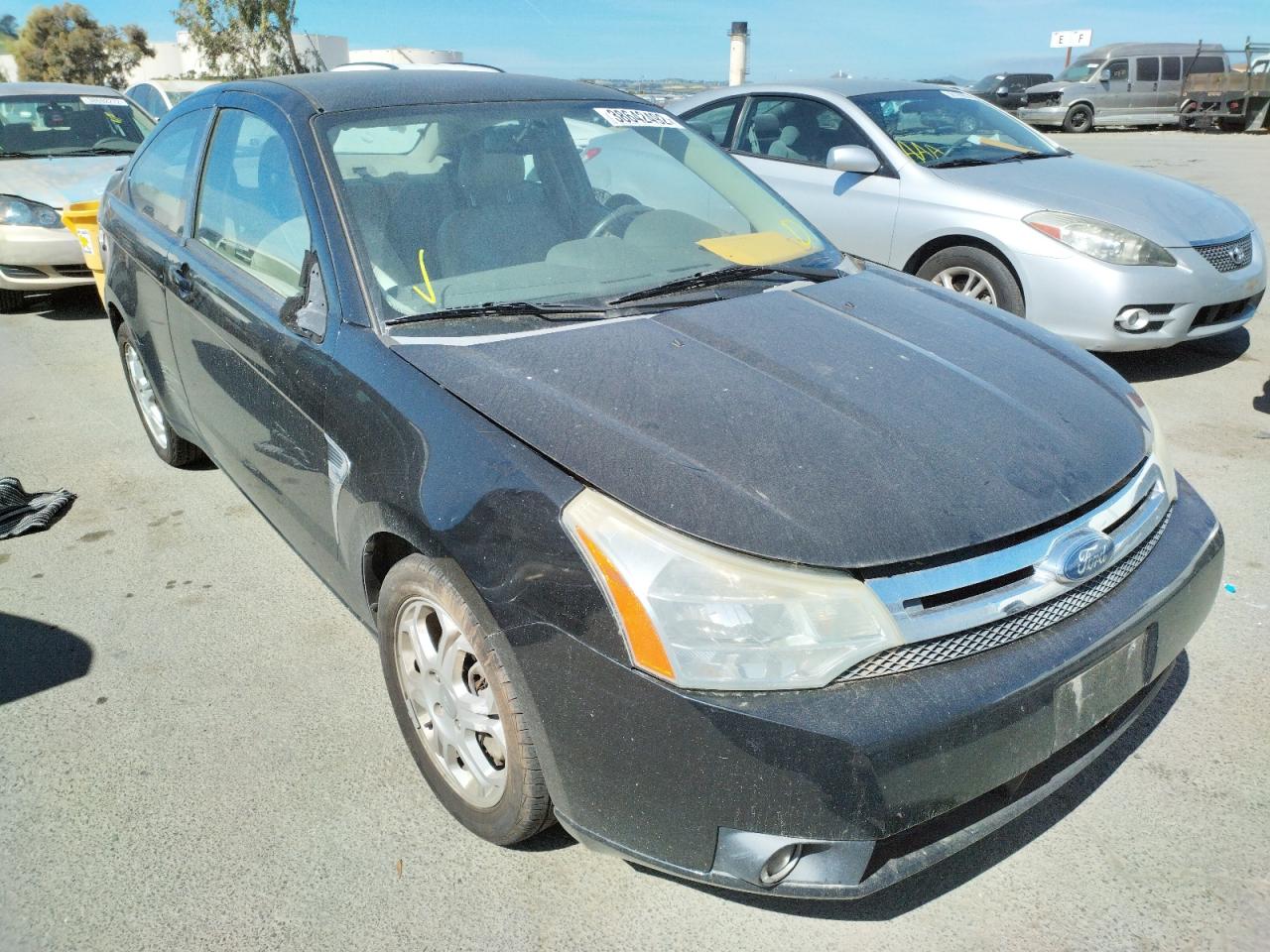 Photo 1 from auction – 2008 FORD FOCUS SE with VIN 1FAHP33NX8W141518