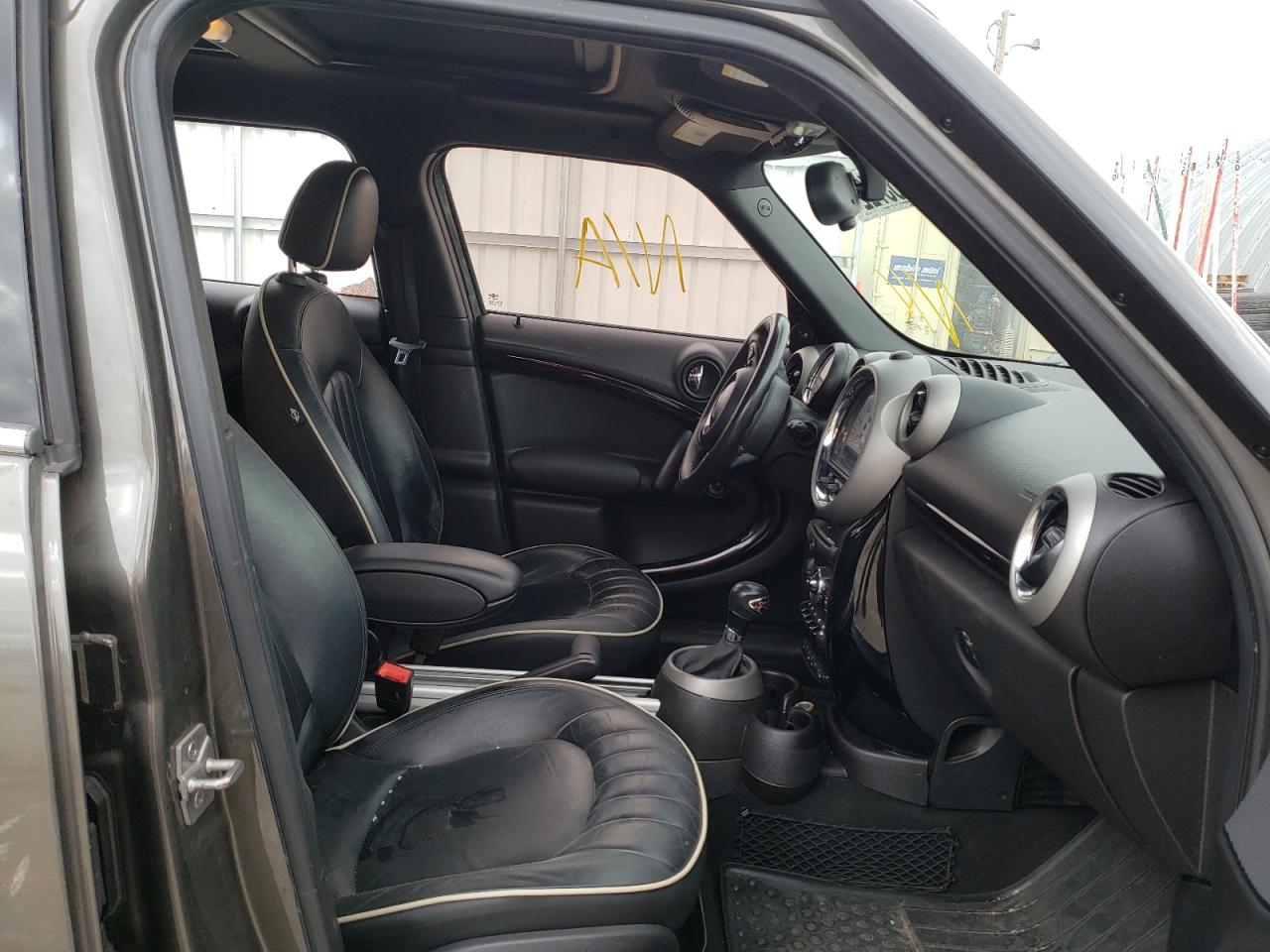 Photo 5 from auction – 2012 MINI COOPER S C with VIN WMWZC5C52CWL57231