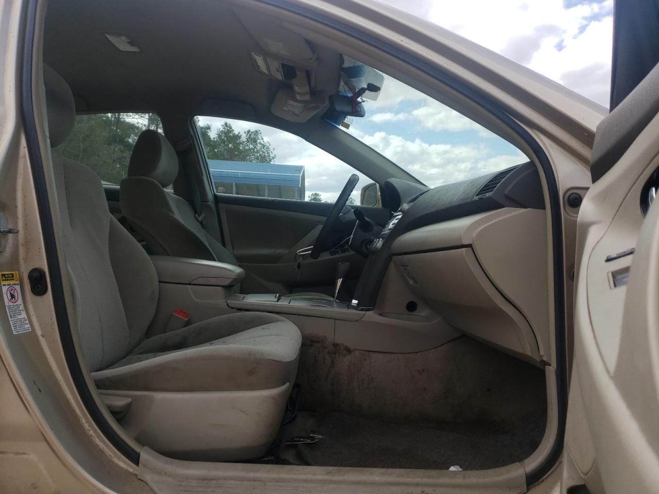 Photo 5 from auction – 2010 TOYOTA CAMRY BASE with VIN 4T1BF3EK9AU024645