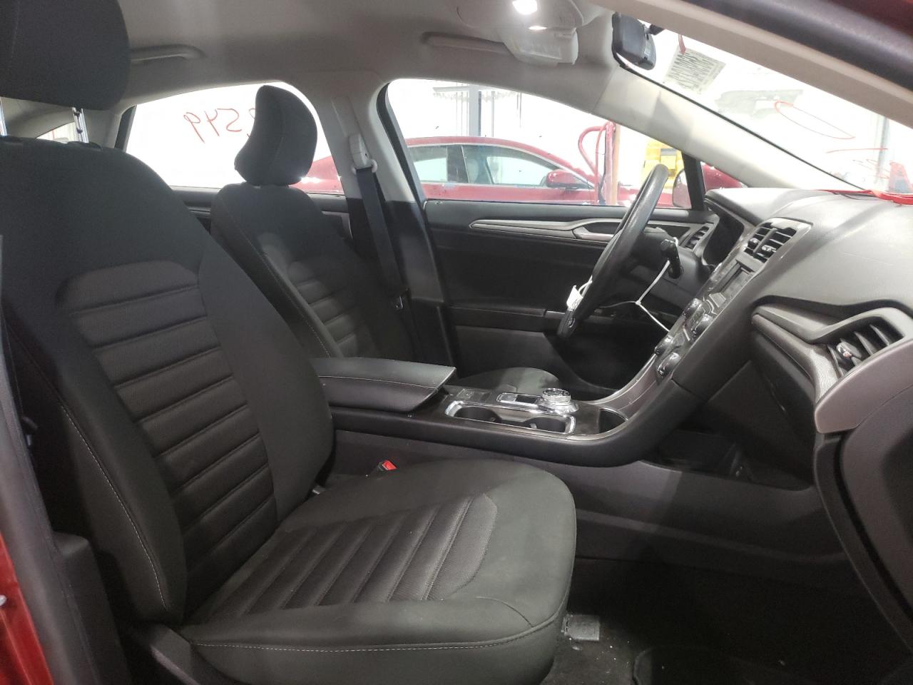 Photo 5 from auction – 2017 FORD FUSION SE with VIN 3FA6P0H79HR403872