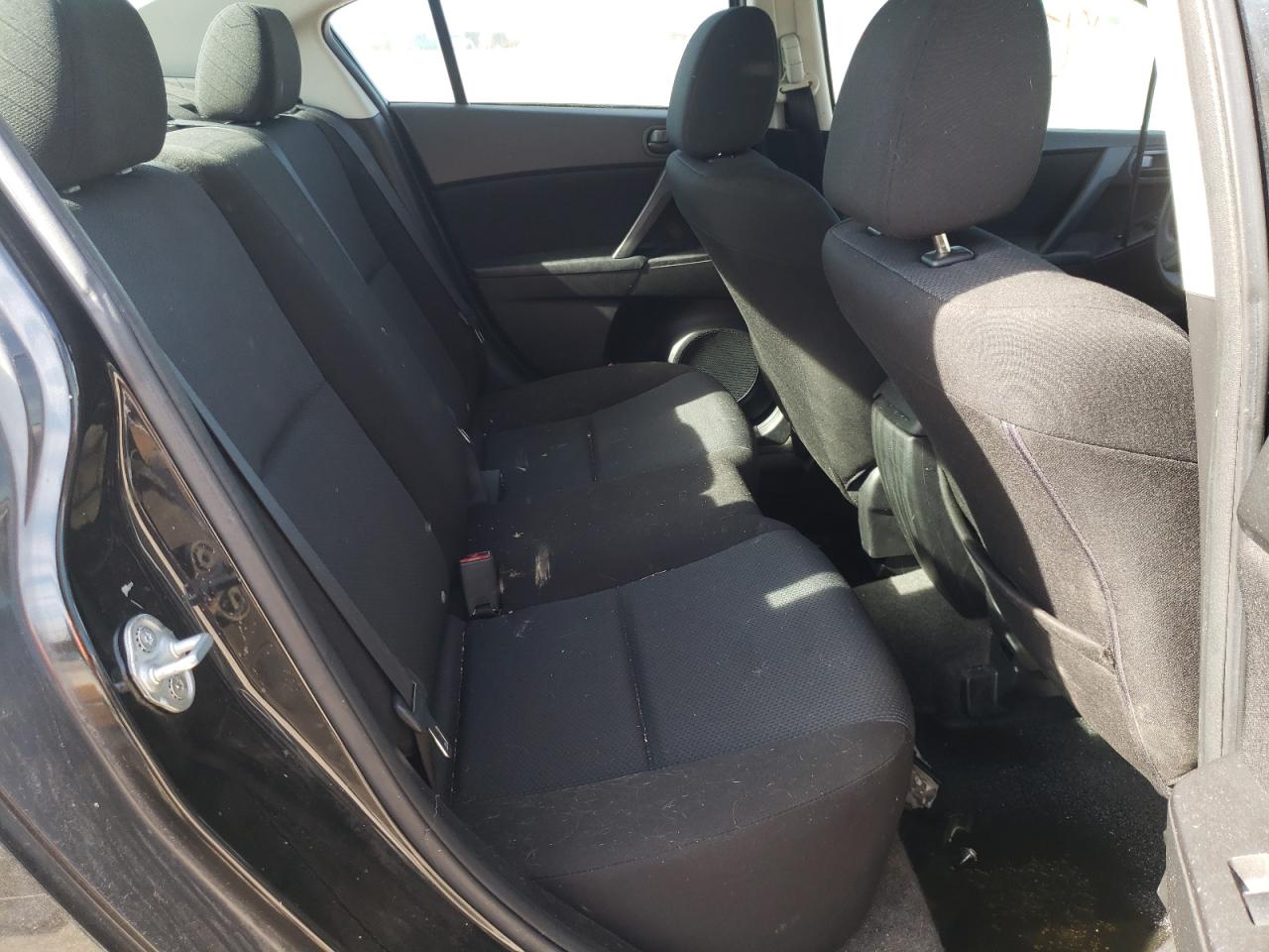Photo 6 from auction – 2010 MAZDA 3 I with VIN JM1BL1SF7A1253612