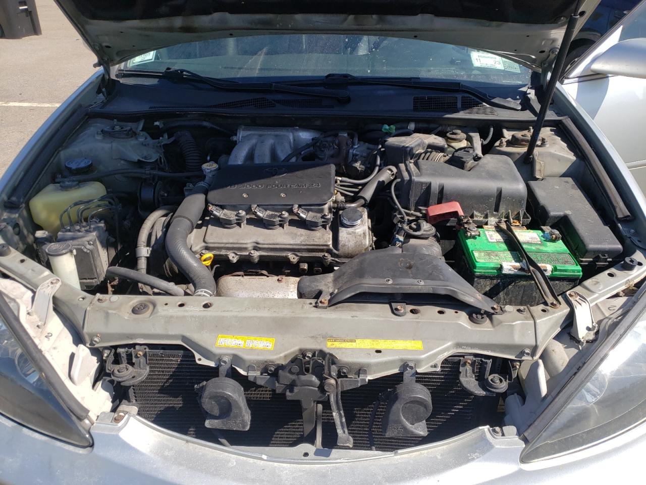 Photo 12 from auction – 2002 TOYOTA CAMRY with VIN JTDBF30K220010154