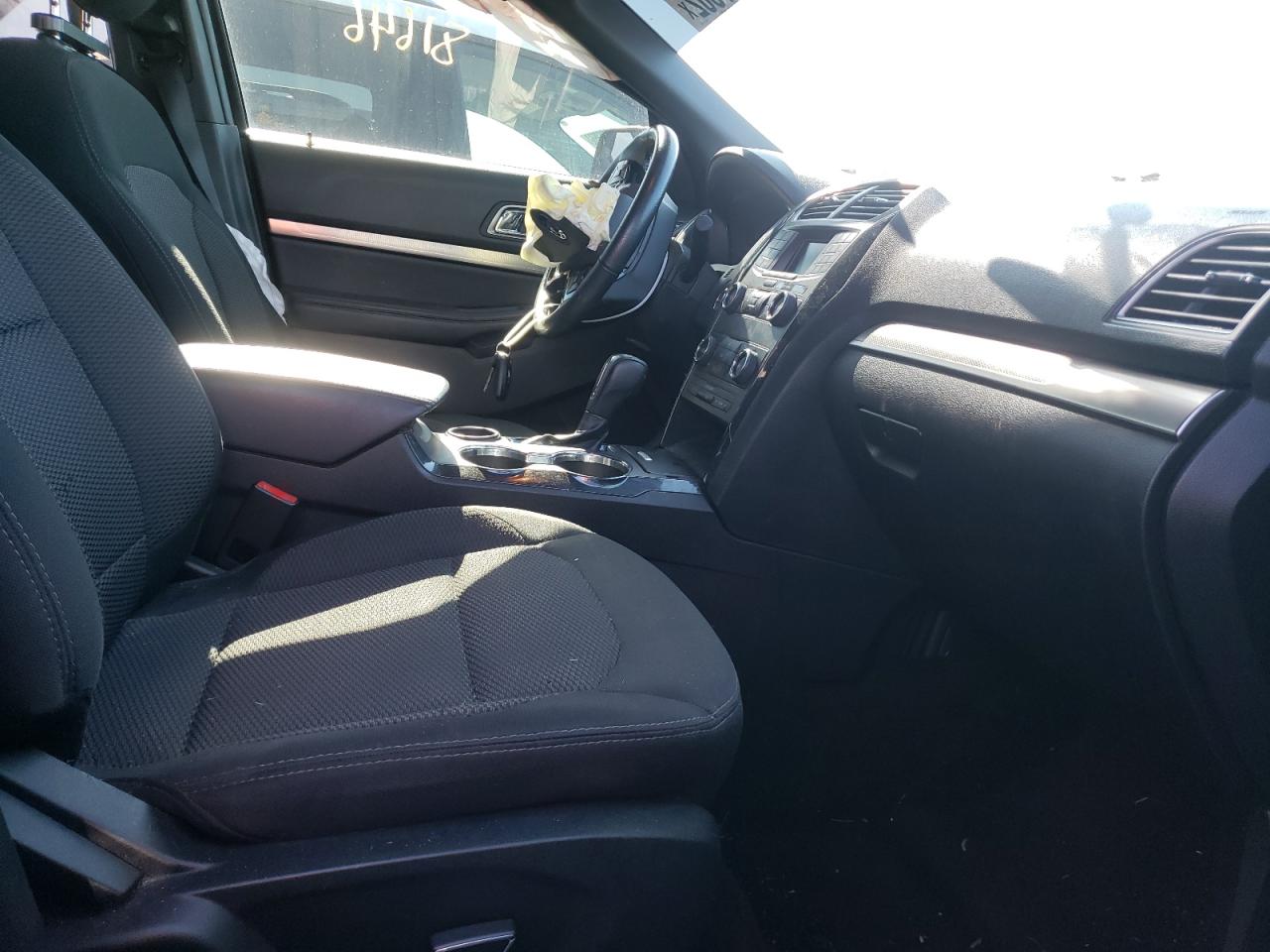 Photo 5 from auction – 2018 FORD EXPLORER X with VIN 1FM5K7D83JGA95389