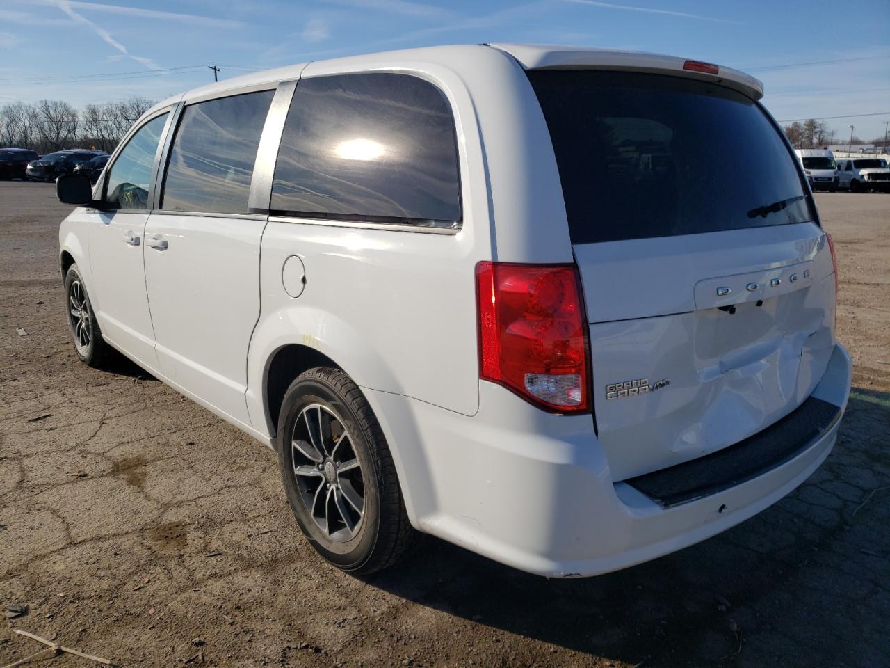 Photo 3 from auction – 2018 DODGE GRAND CARA with VIN 2C4RDGCG5JR173243