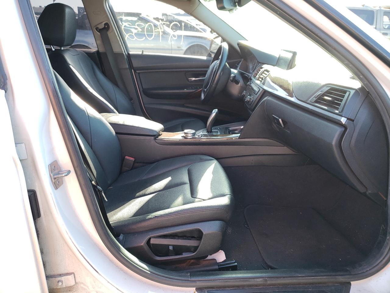 Photo 5 from auction – 2015 BMW 328 I SULE with VIN WBA3C1C55FP852147