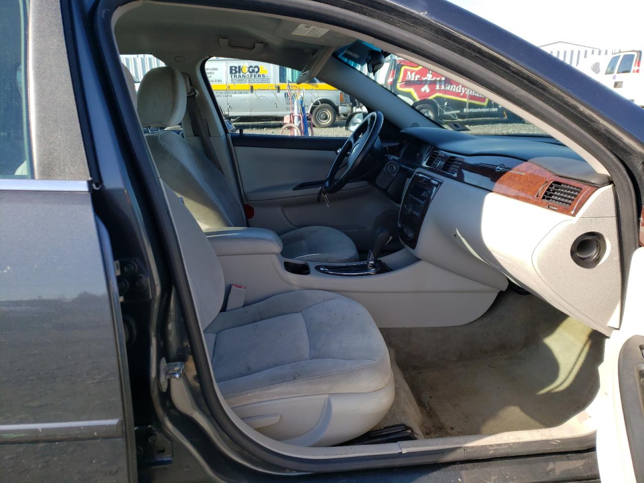 Photo 5 from auction – 2011 CHEVROLET IMPALA LT with VIN 2G1WG5EK3B1270031