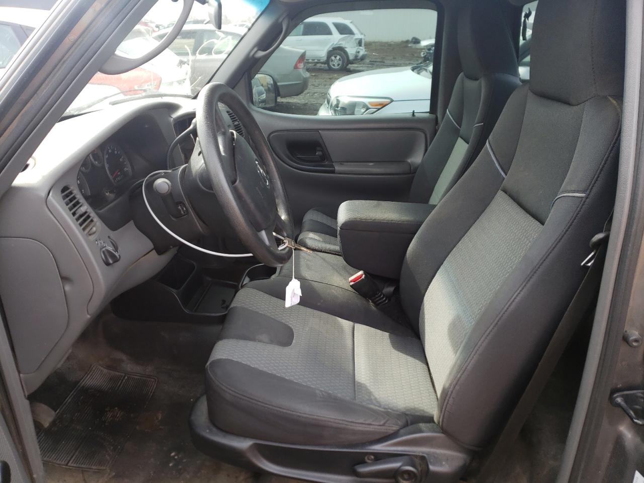 Photo 5 from auction – 2005 MAZDA B2300 with VIN 4F4YR12D15PM00041