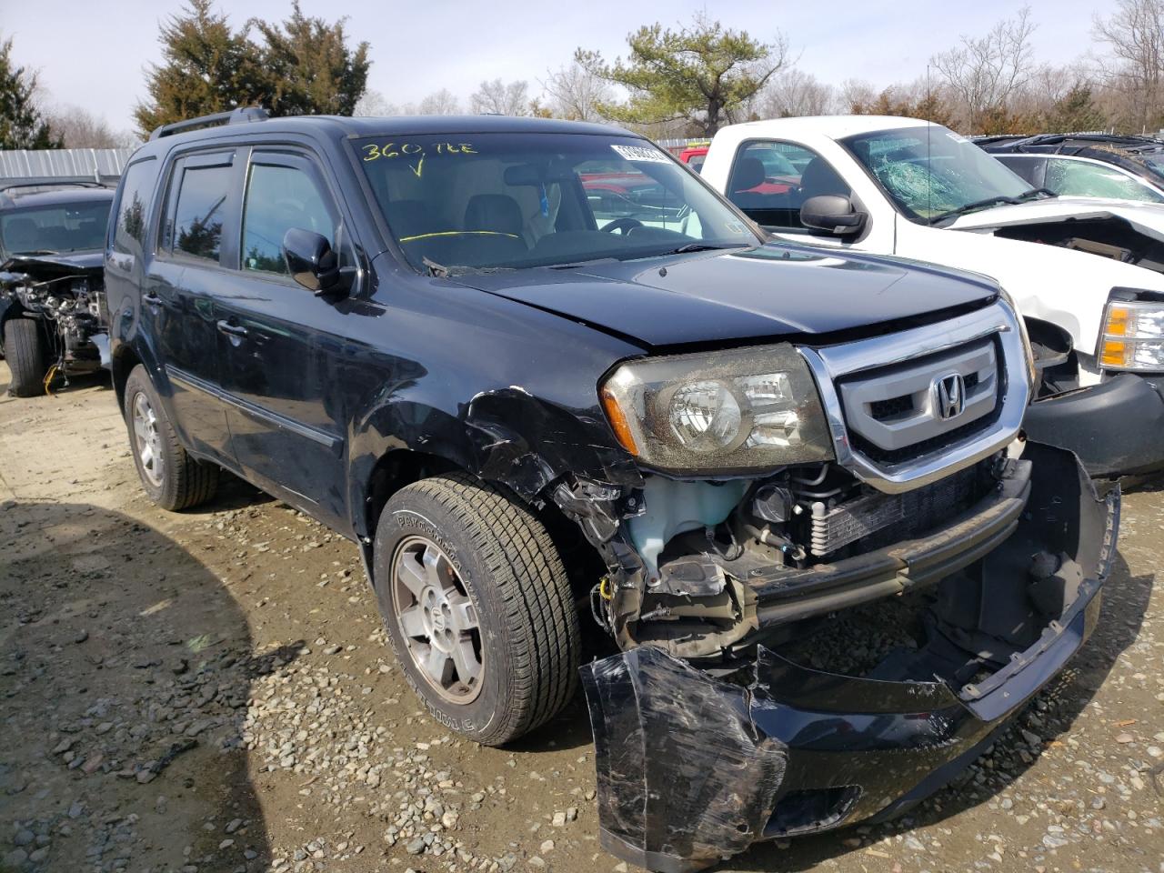 HONDA PILOT TOUR 2009 with VIN 5FNYF488X9B039650 - Photo from auction