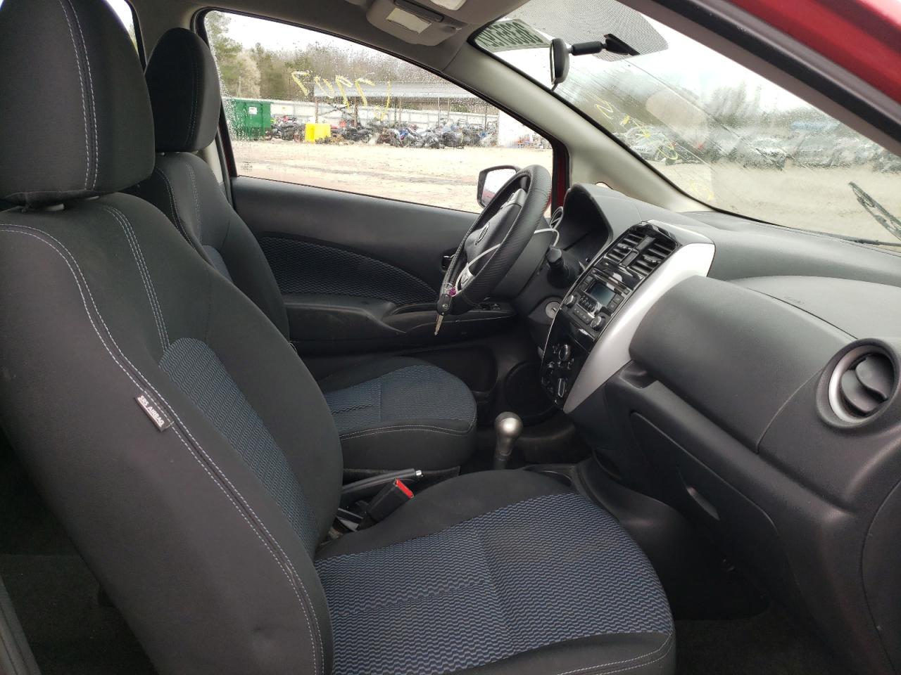 Photo 5 from auction – 2015 NISSAN VERSA NOTE with VIN 3N1CE2CP1FL403471