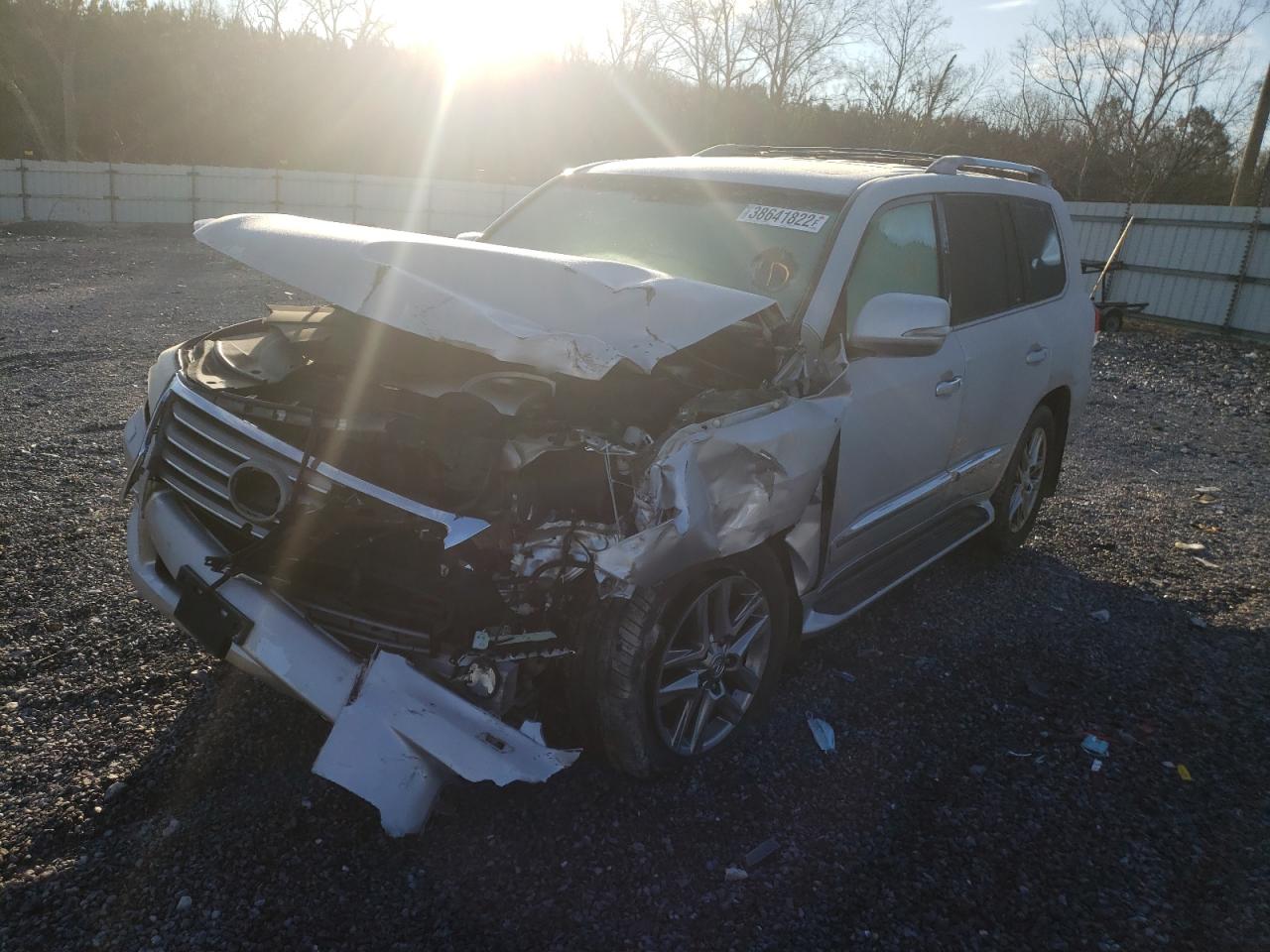 Photo 2 from auction – 2013 LEXUS LX 570 with VIN JTJHY7AXXD4119654