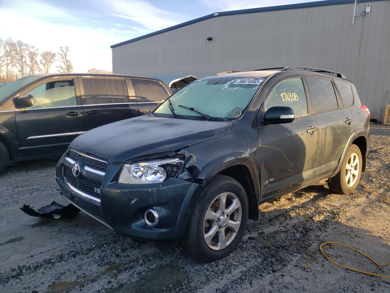 Photo 2 from auction – 2009 TOYOTA RAV4 LIMIT with VIN 2T3BK31V59W012636