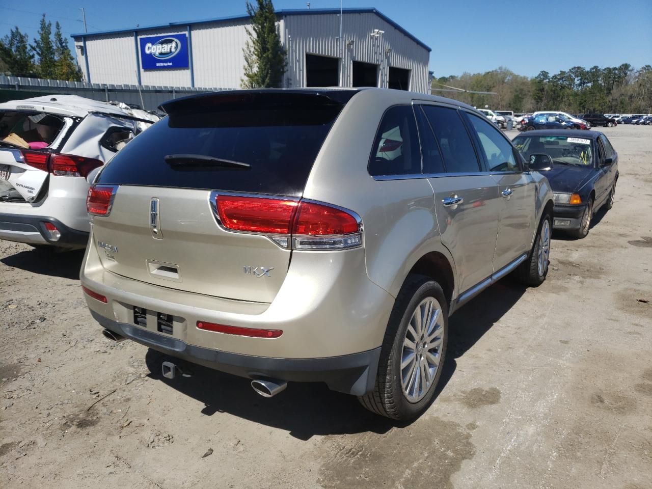 Photo 4 from auction – 2011 LINCOLN MKX with VIN 2LMDJ6JK0BBJ19749