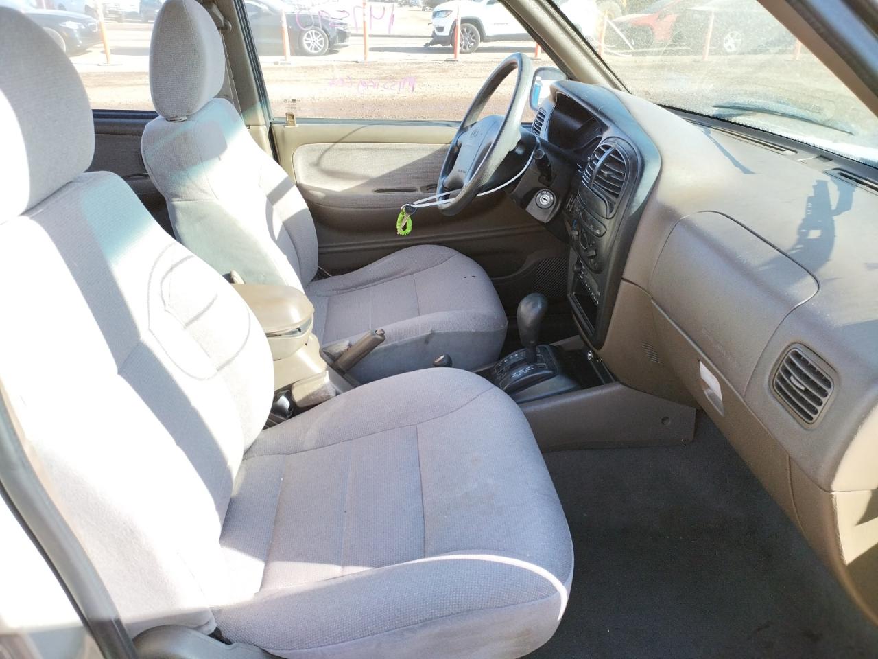 Photo 5 from auction – 2001 KIA SPORTAGE with VIN KNDJA723515690219