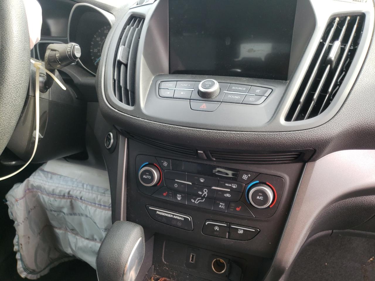 Photo 9 from auction – 2019 FORD ESCAPE SE with VIN 1FMCU0GD7KUA45700