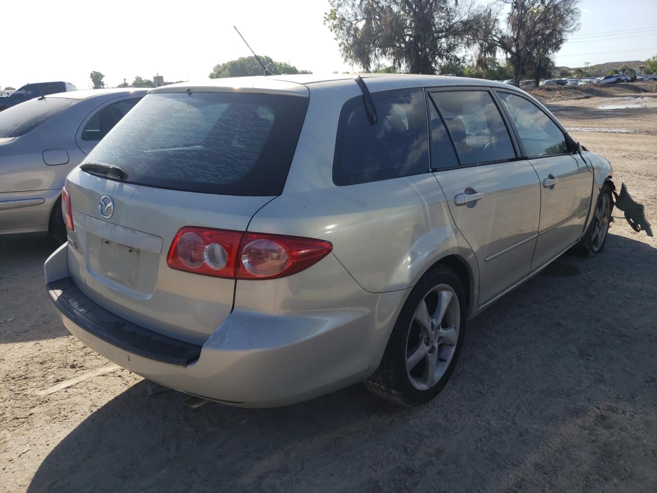 Photo 4 from auction – 2004 MAZDA 6 S with VIN 1YVFP82D045N86903