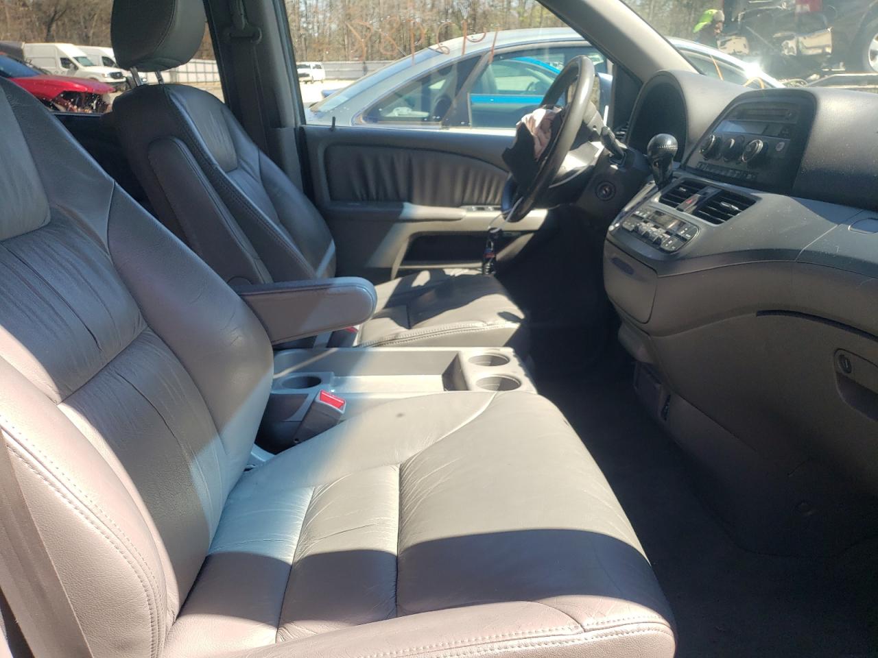 Photo 5 from auction – 2008 HONDA ODYSSEY EX with VIN 5FNRL38628B073862