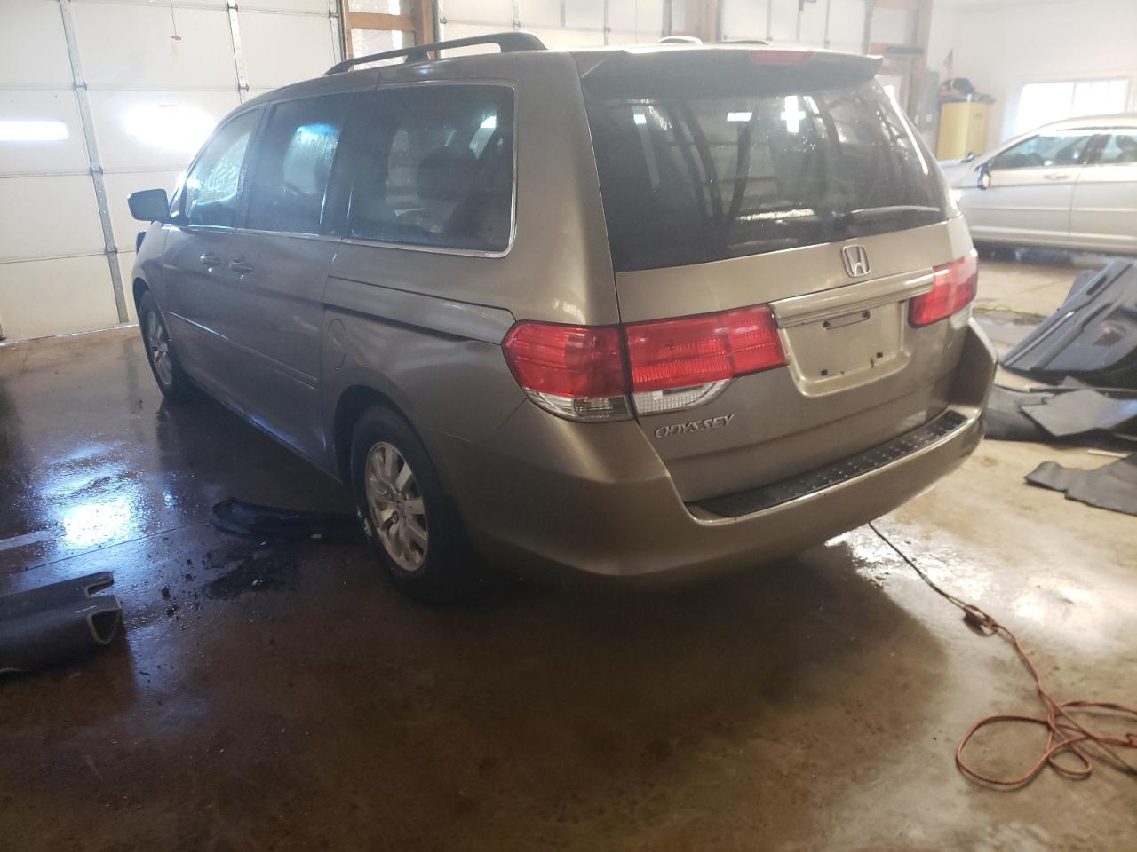 Photo 3 from auction – 2008 HONDA ODYSSEY EX with VIN 5FNRL38628B090256