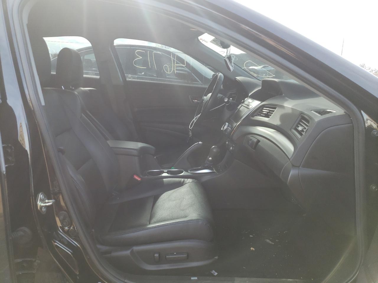 Photo 5 from auction – 2017 ACURA ILX PREMIU with VIN 19UDE2F73HA001055