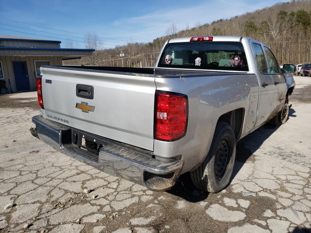 Photo 4 from auction – 2015 CHEVROLET SILVERADO with VIN 1GCRCPEH2FZ275766