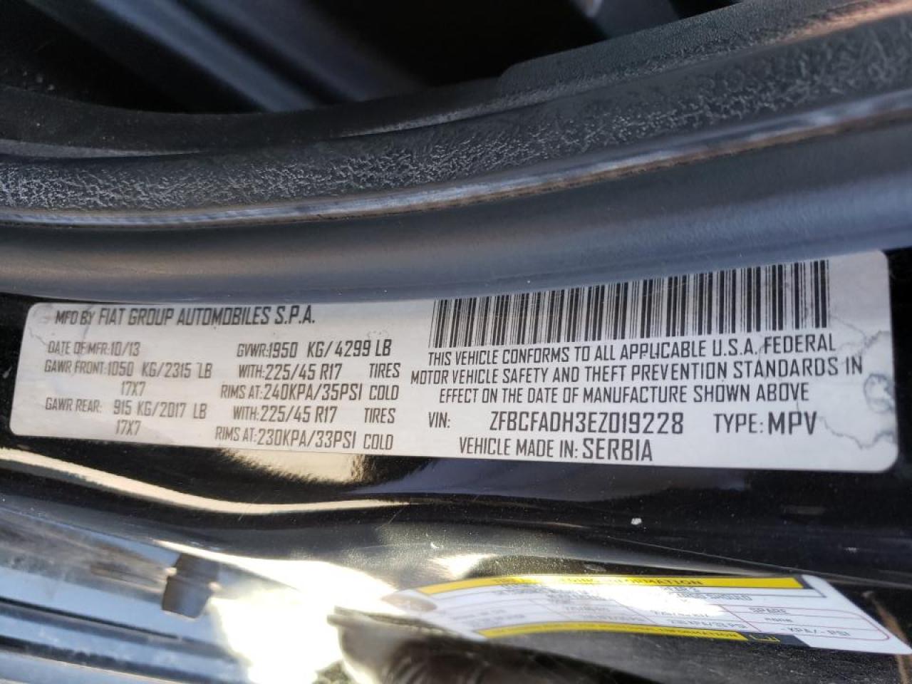 Photo 10 from auction – 2014 FIAT 500L with VIN ZFBCFADH3EZ019228