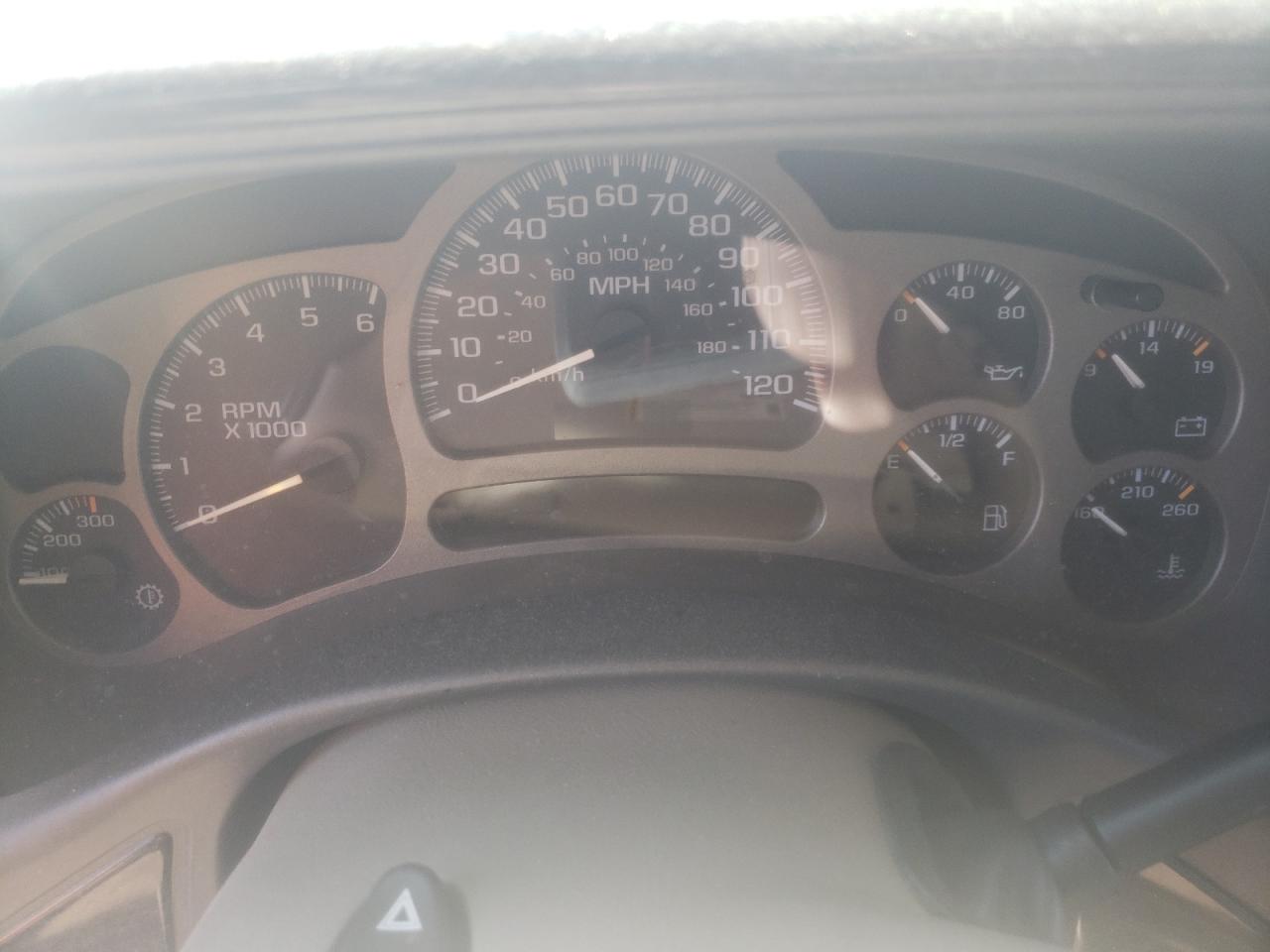 Photo 8 from auction – 2005 GMC SIERRA K15 with VIN 2GTEK63N451260844