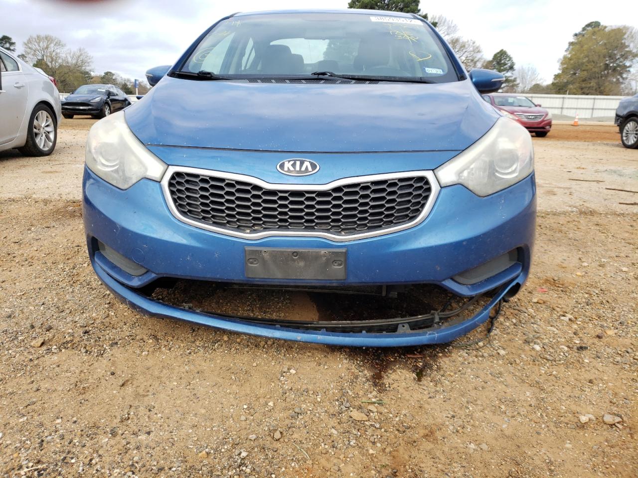 Photo 9 from auction – 2014 KIA FORTE LX with VIN KNAFX4A63E5179769