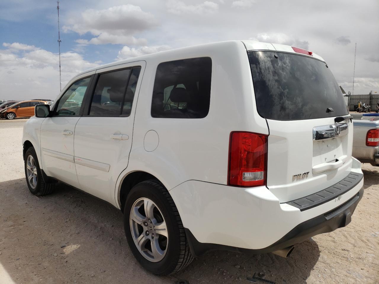 Photo 3 from auction – 2012 HONDA PILOT EXLN with VIN 5FNYF3H76CB036141