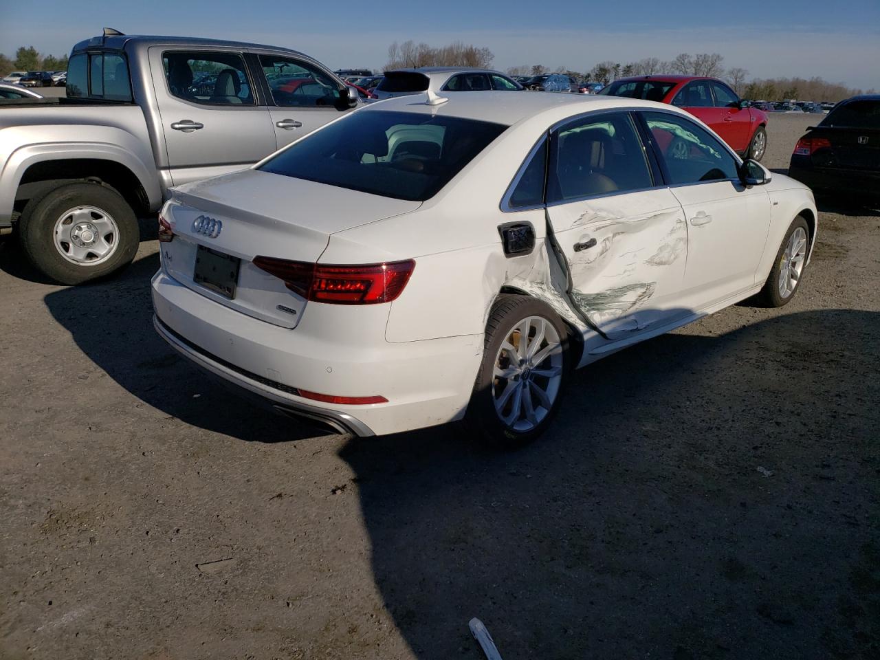 Photo 4 from auction – 2019 AUDI A4 PREMIUM with VIN WAUENAF41KN019313