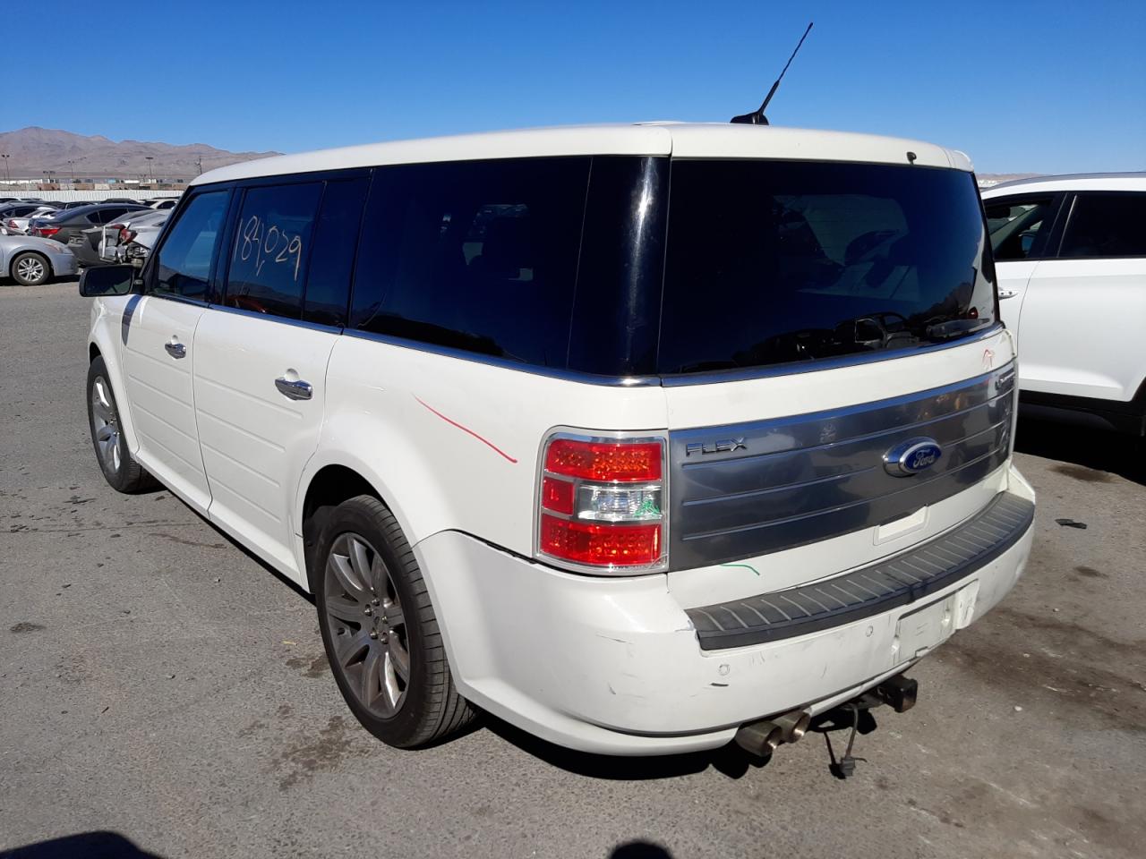 Photo 3 from auction – 2011 FORD FLEX LIMIT with VIN 2FMGK5DC8BBD19220