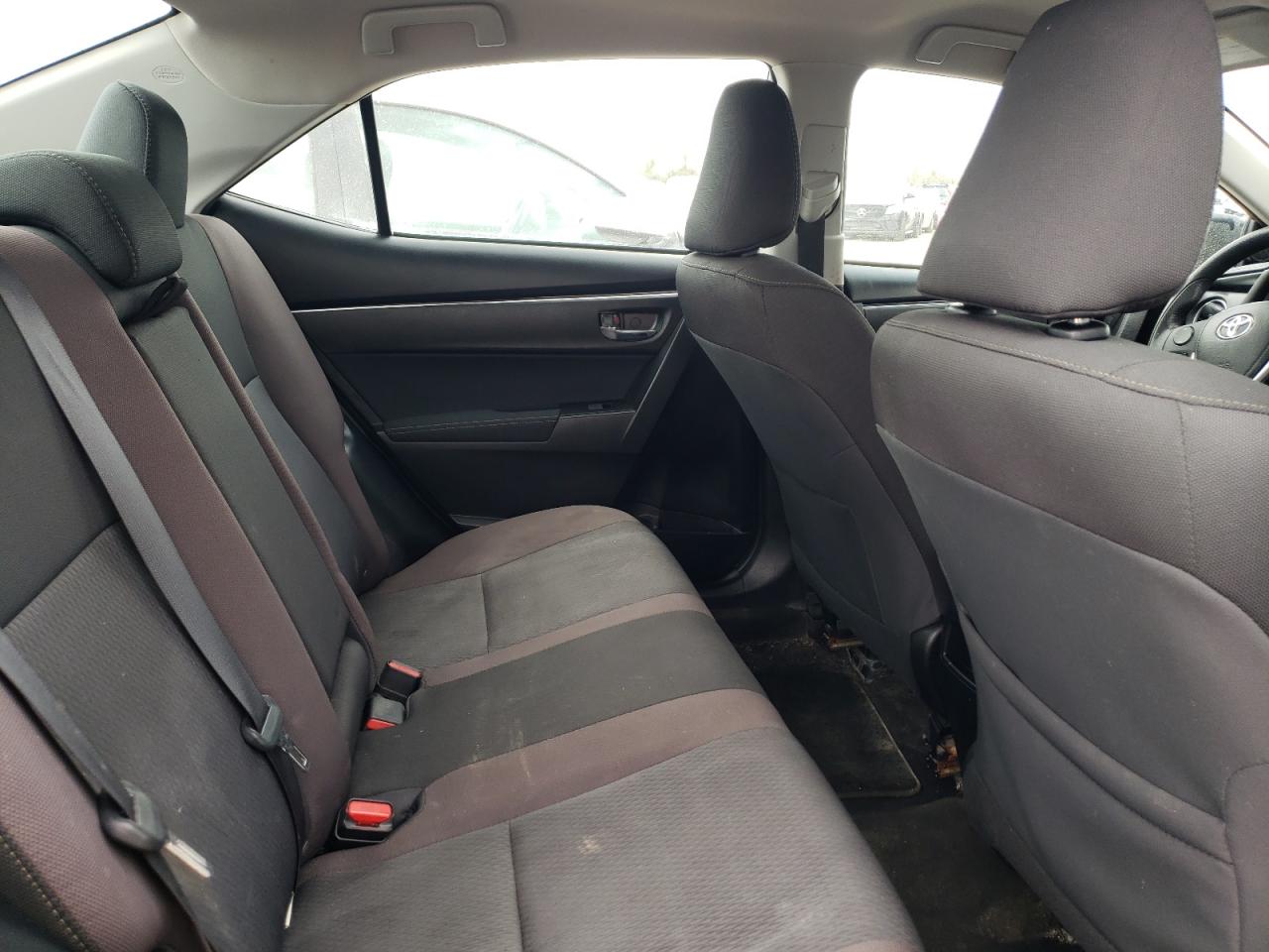 Photo 6 from auction – 2018 TOYOTA COROLLA L with VIN 2T1BURHE6JC067064
