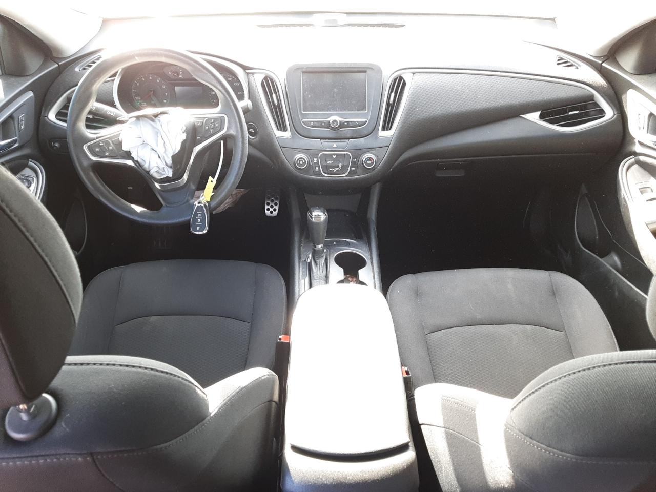 Photo 9 from auction – 2017 CHEVROLET MALIBU LS with VIN 1G1ZB5ST3HF209398