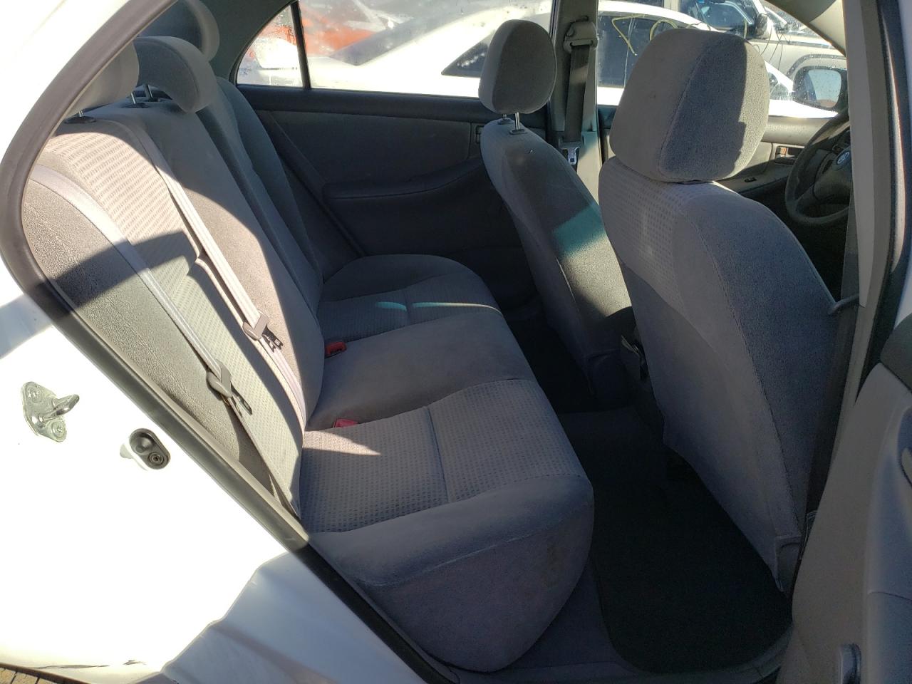 Photo 6 from auction – 2005 TOYOTA COROLLA CE with VIN 1NXBR32E95Z485663