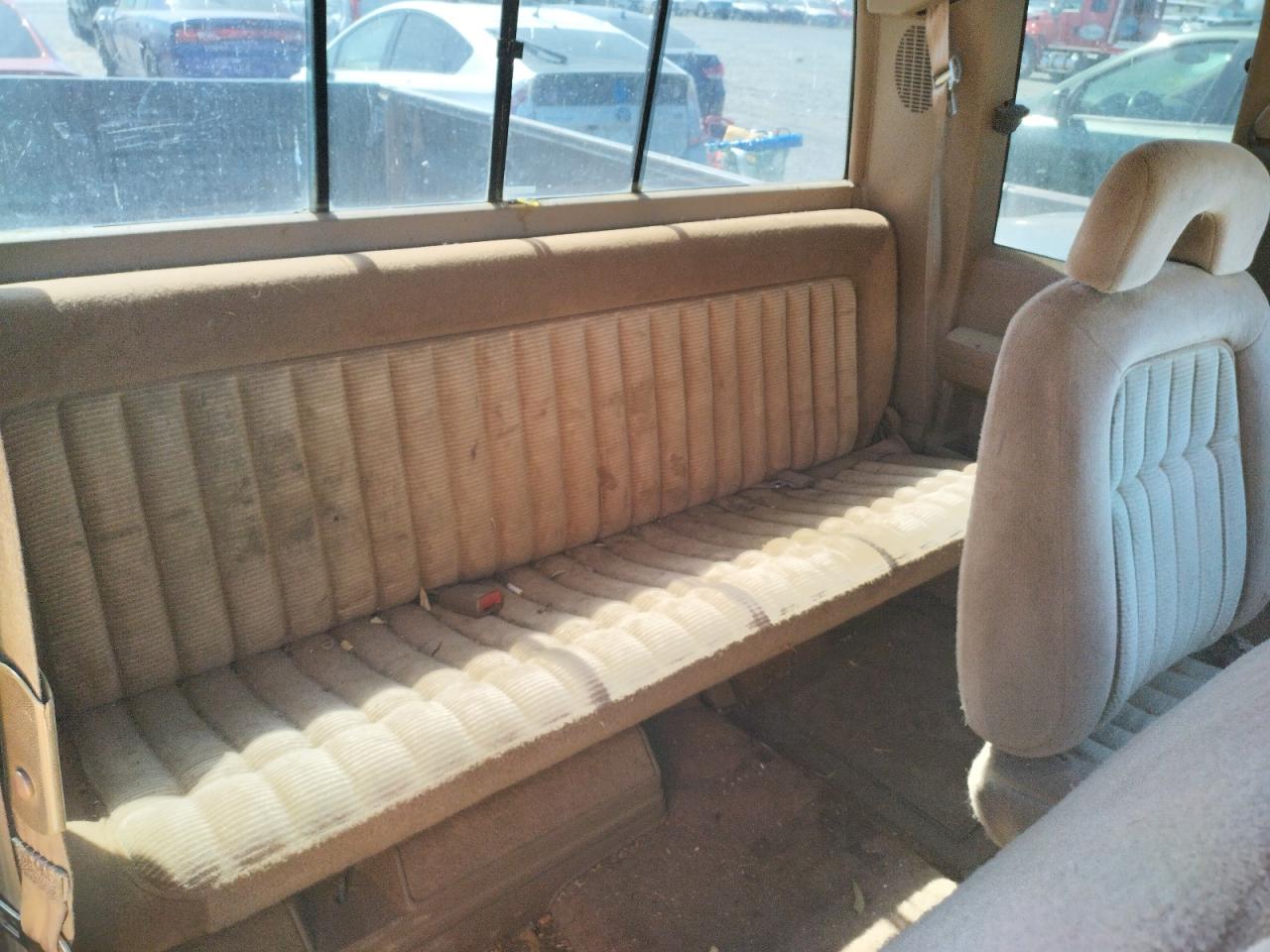Photo 6 from auction – 1994 CHEVROLET 2500 with VIN 2GCFK29K4R1310383
