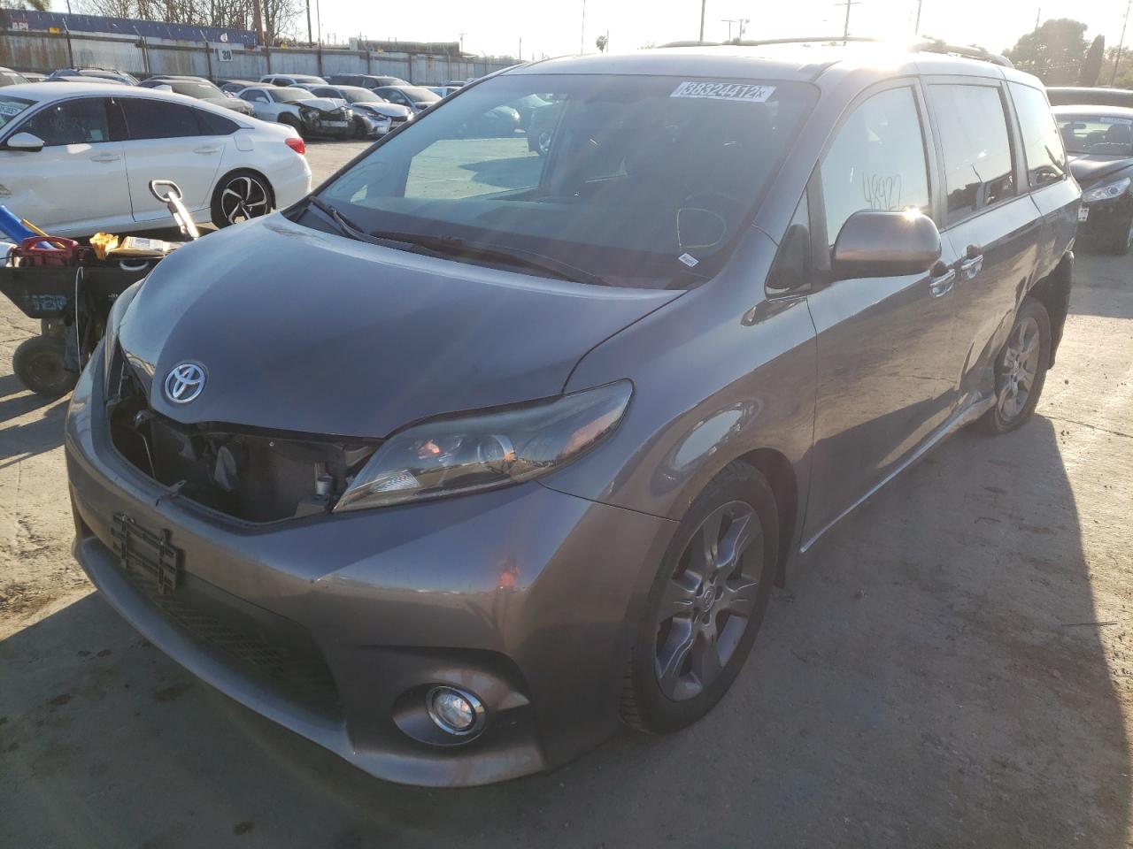 Photo 2 from auction – 2015 TOYOTA SIENNA SPO with VIN 5TDXK3DC9FS653267