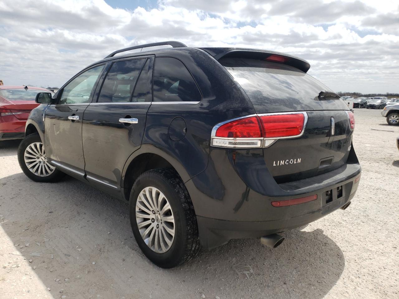 Photo 3 from auction – 2013 LINCOLN MKX with VIN 2LMDJ6JK0DBL43140