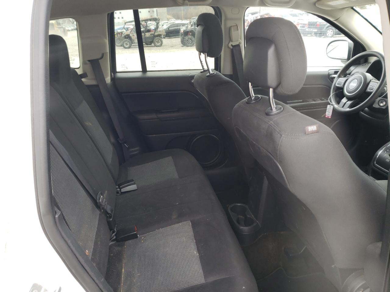 Photo 6 from auction – 2016 JEEP COMPASS SP with VIN 1C4NJCBA1GD640683