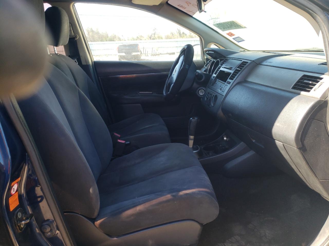 Photo 5 from auction – 2007 NISSAN VERSA S with VIN 3N1BC13E37L404259