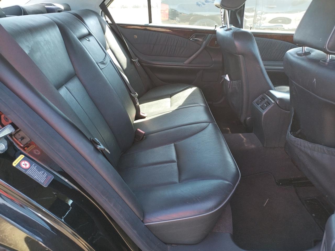 Photo 6 from auction – 2001 MERCEDES-BENZ E 320 with VIN WDBJF65J11B273640