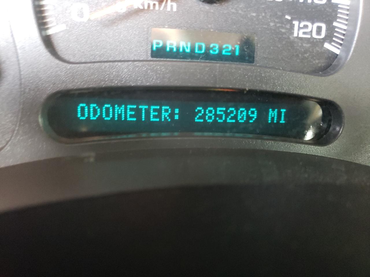 Photo 8 from auction – 2003 GMC YUKON with VIN 1GKEK13Z13R206870