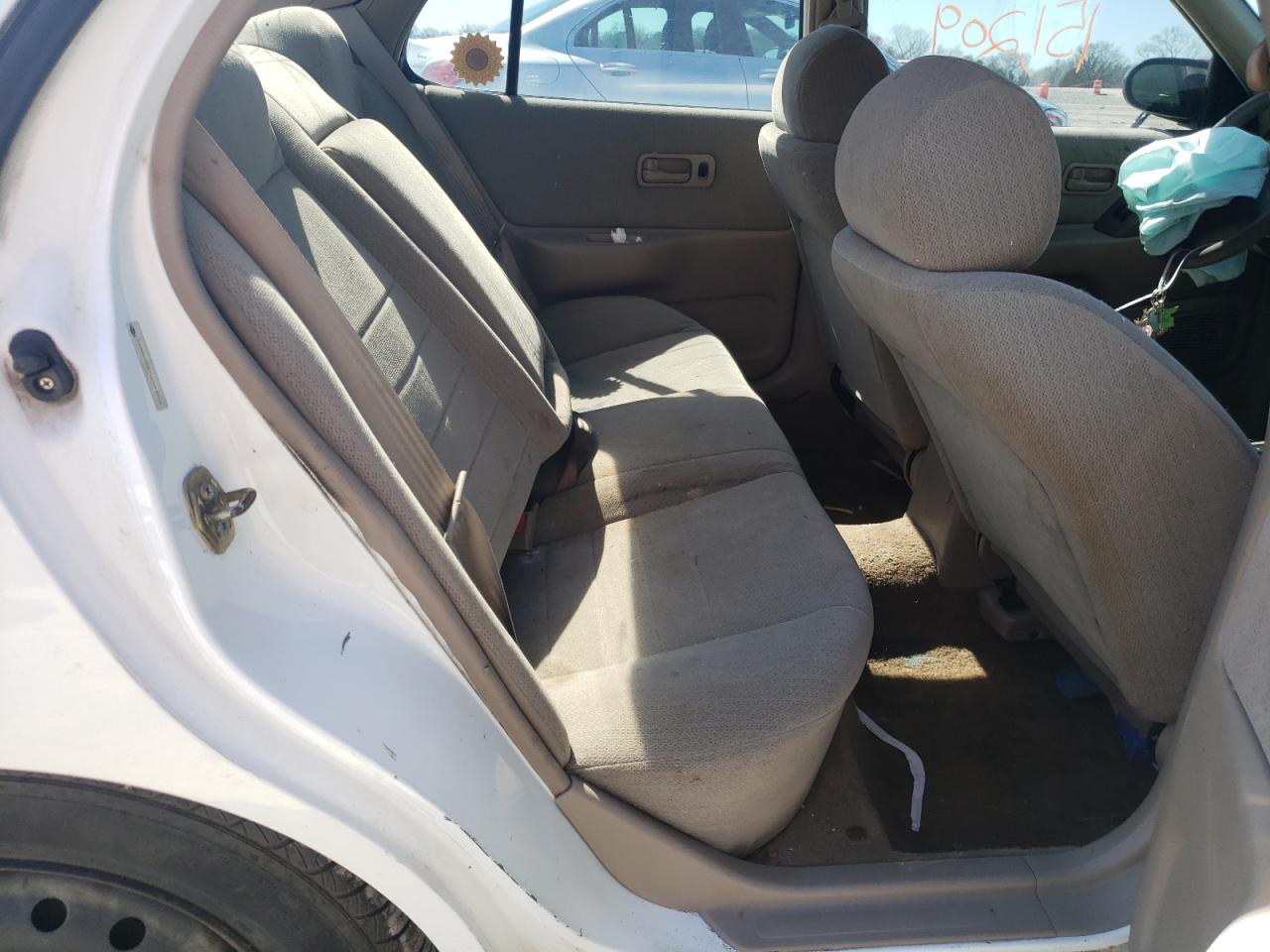 Photo 6 from auction – 1997 NISSAN ALTIMA XE with VIN 1N4BU31D1VC247474