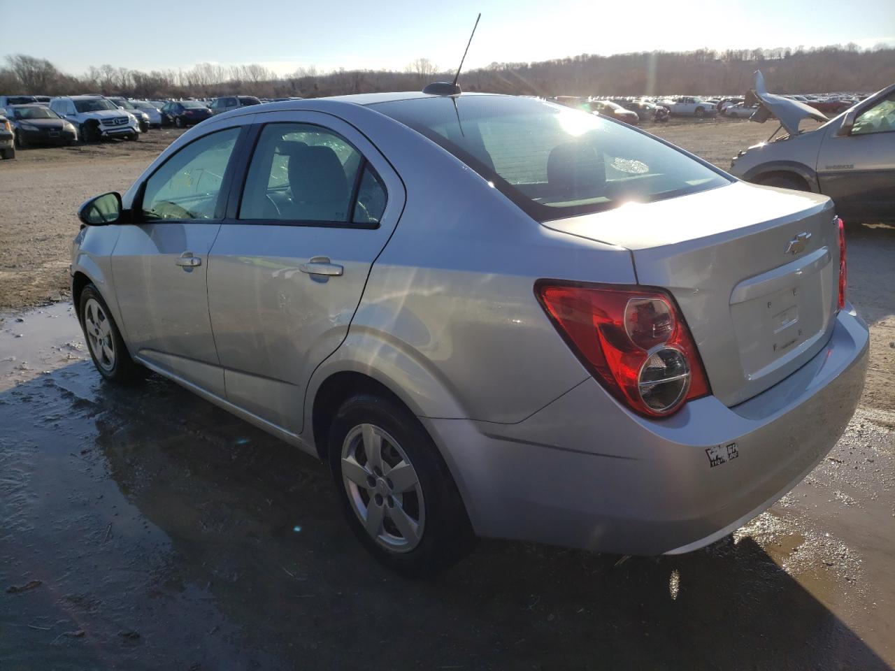 Photo 3 from auction – 2015 CHEVROLET SONIC LS with VIN 1G1JA5SH0F4118545